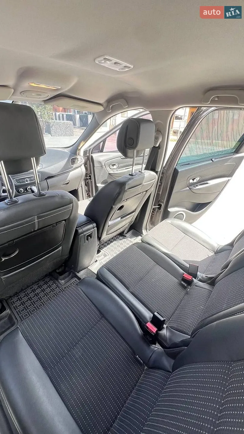 2011 Renault Scenic - мініатюра 18