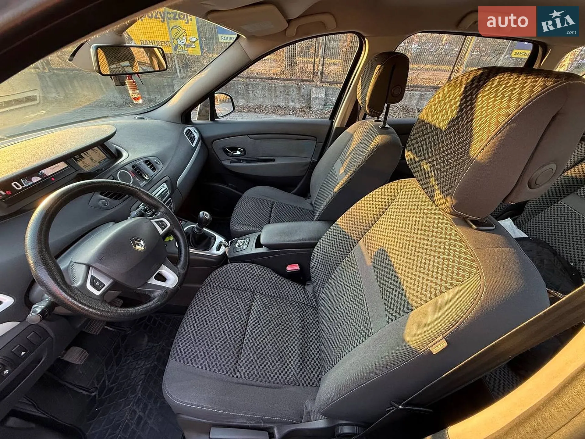 2011 Renault Scenic - мініатюра 8