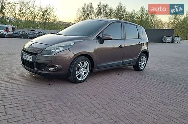 Мінівен Renault Scenic 2010 в Рівному