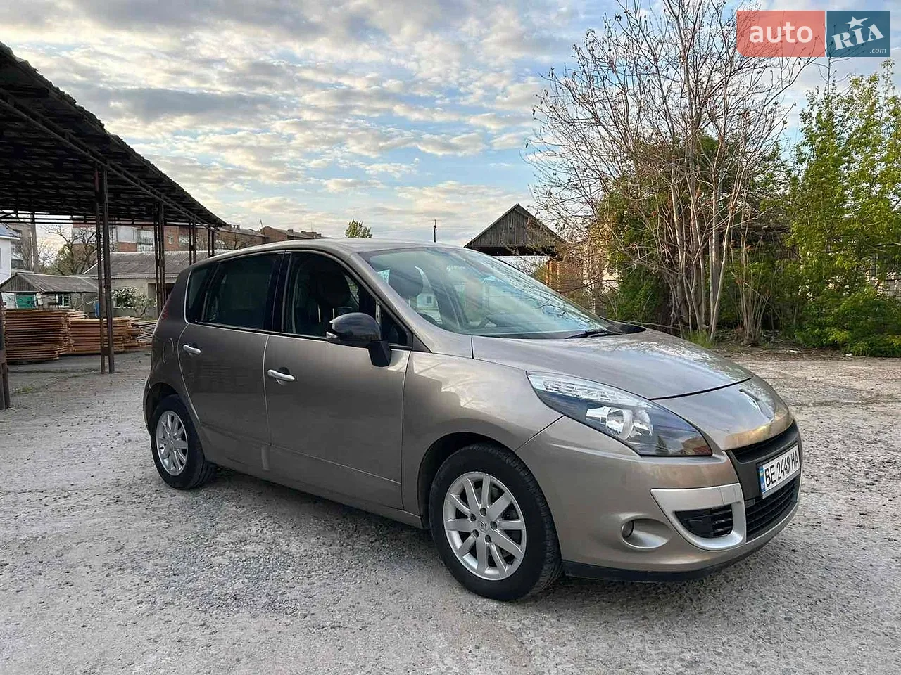 2010 Renault Scenic - мініатюра 16