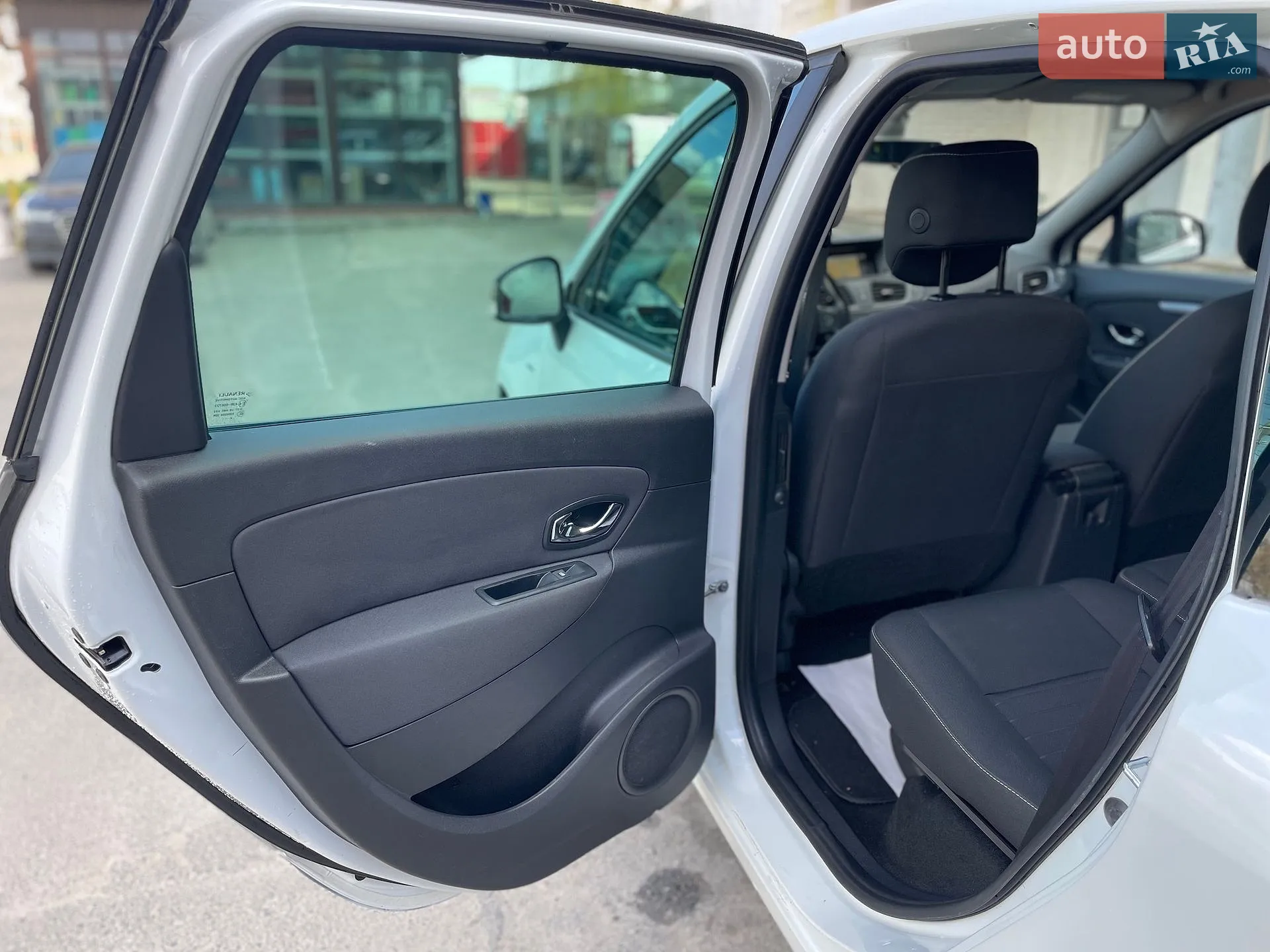2014 Renault Scenic - мініатюра 29