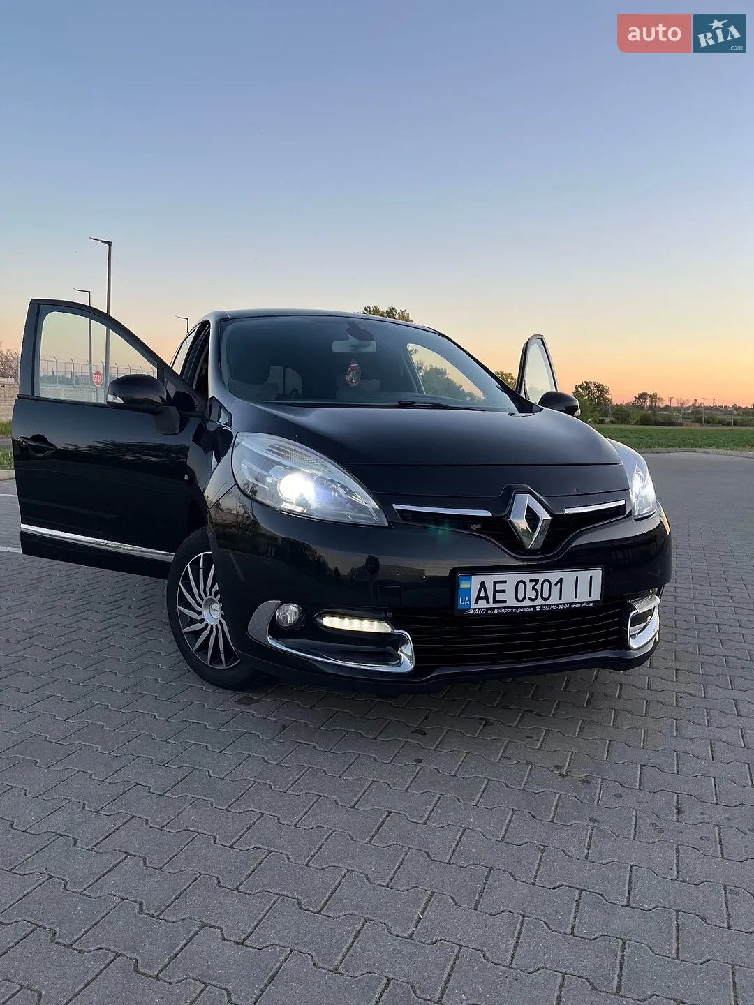 2012 Renault Scenic - мініатюра 9