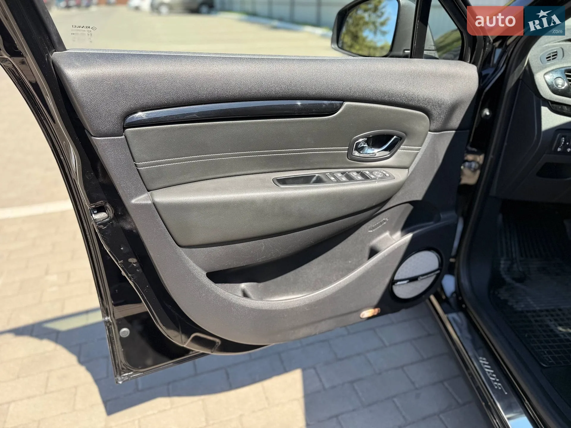 2015 Renault Scenic - мініатюра 26