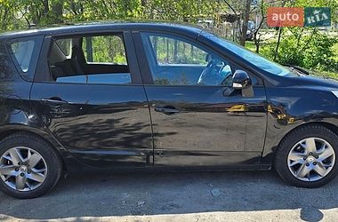 Минивэн Renault Scenic 2011 в Киеве