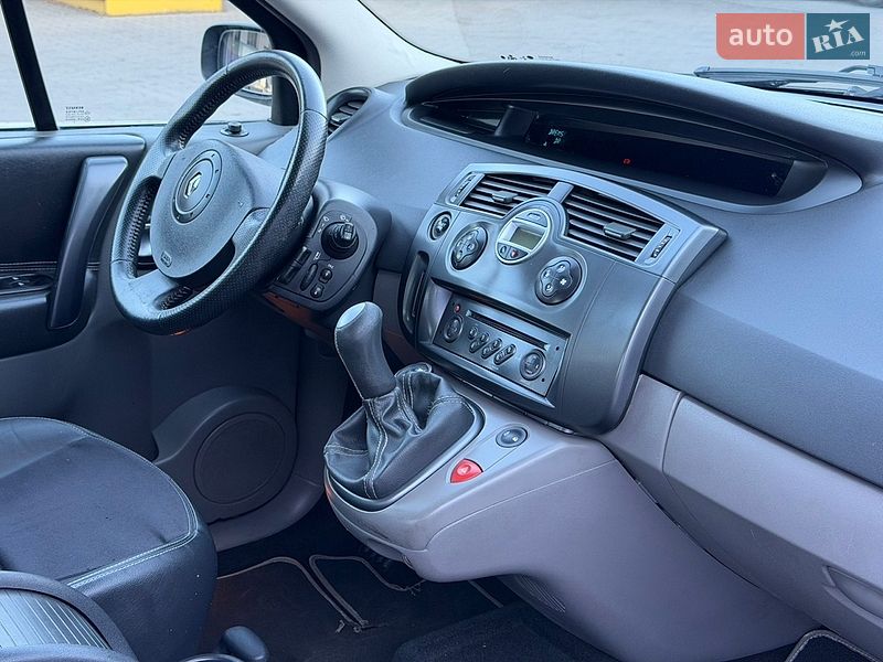 Минивэн Renault Scenic 2007 в Ровно