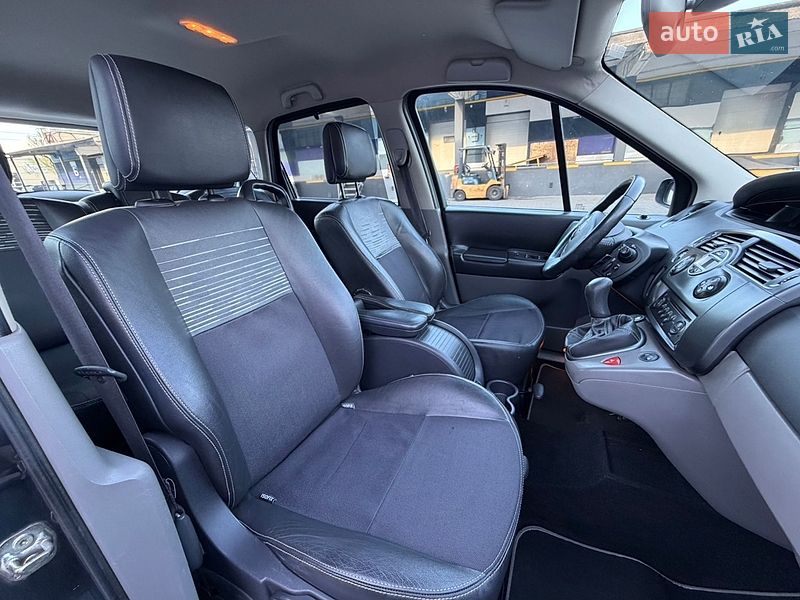 Минивэн Renault Scenic 2007 в Ровно