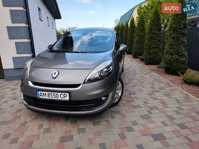 Минивэн Renault Scenic 2012 в Звягеле
