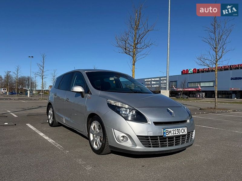 Минивэн Renault Scenic 2011 в Луцке