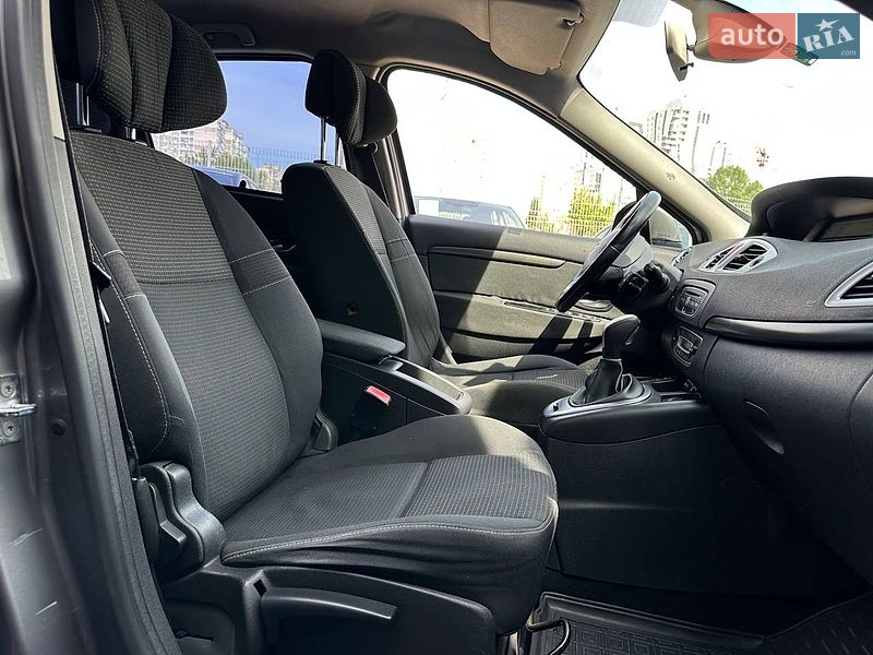 Минивэн Renault Scenic 2010 в Киеве