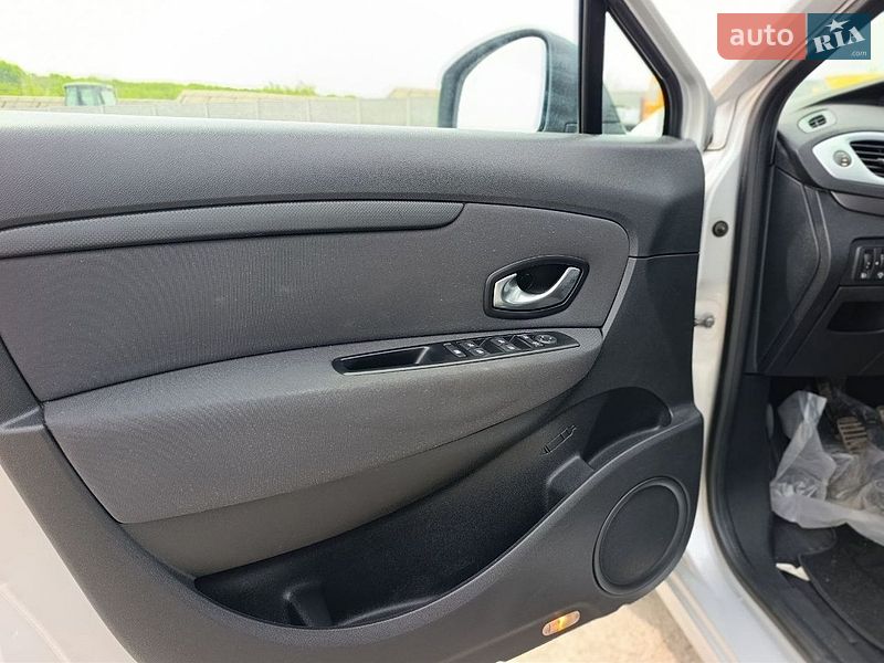 Минивэн Renault Scenic 2011 в Виннице