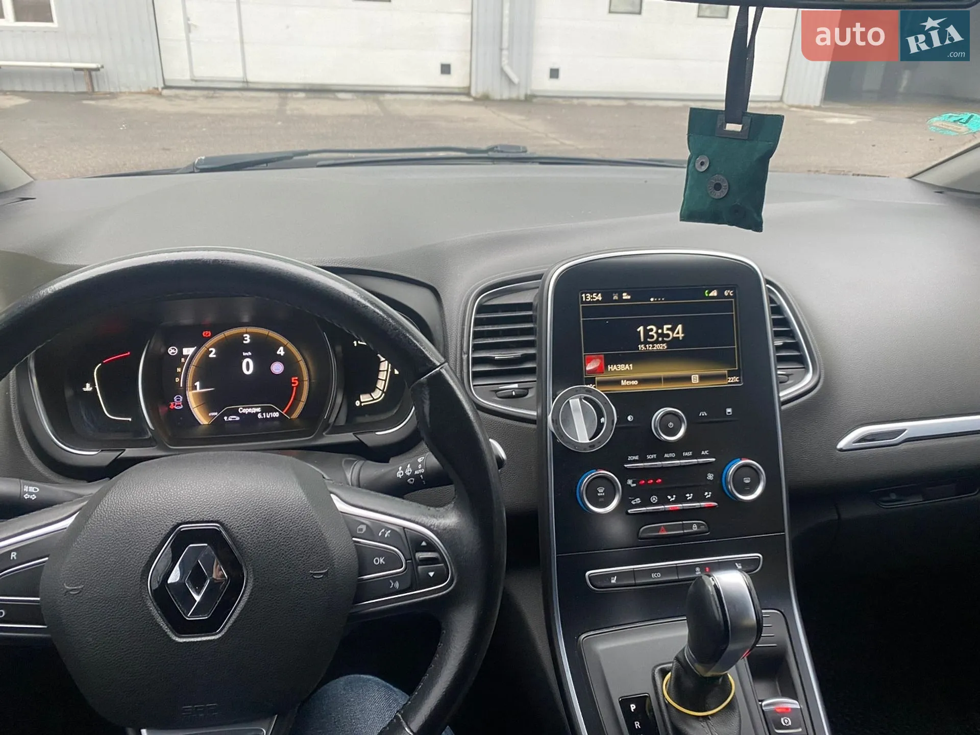 2017 Renault Scenic - мініатюра 19