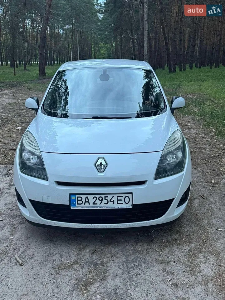 2011 Renault Scenic - мініатюра 17