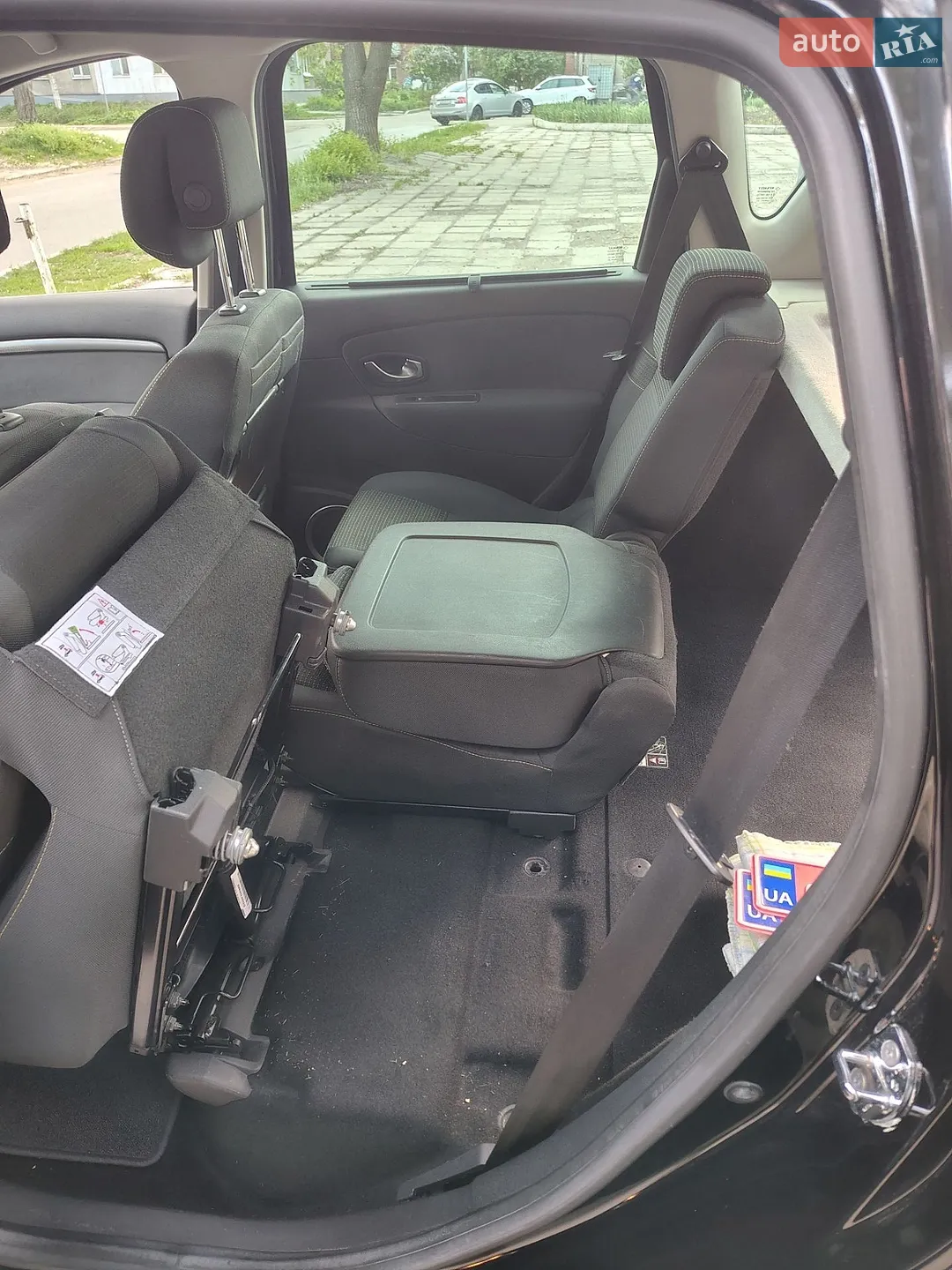 2010 Renault Scenic - мініатюра 15