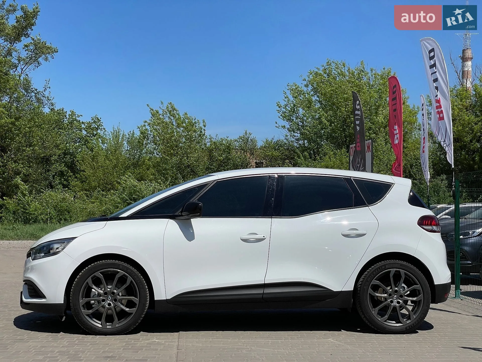 2019 Renault Scenic - мініатюра 12