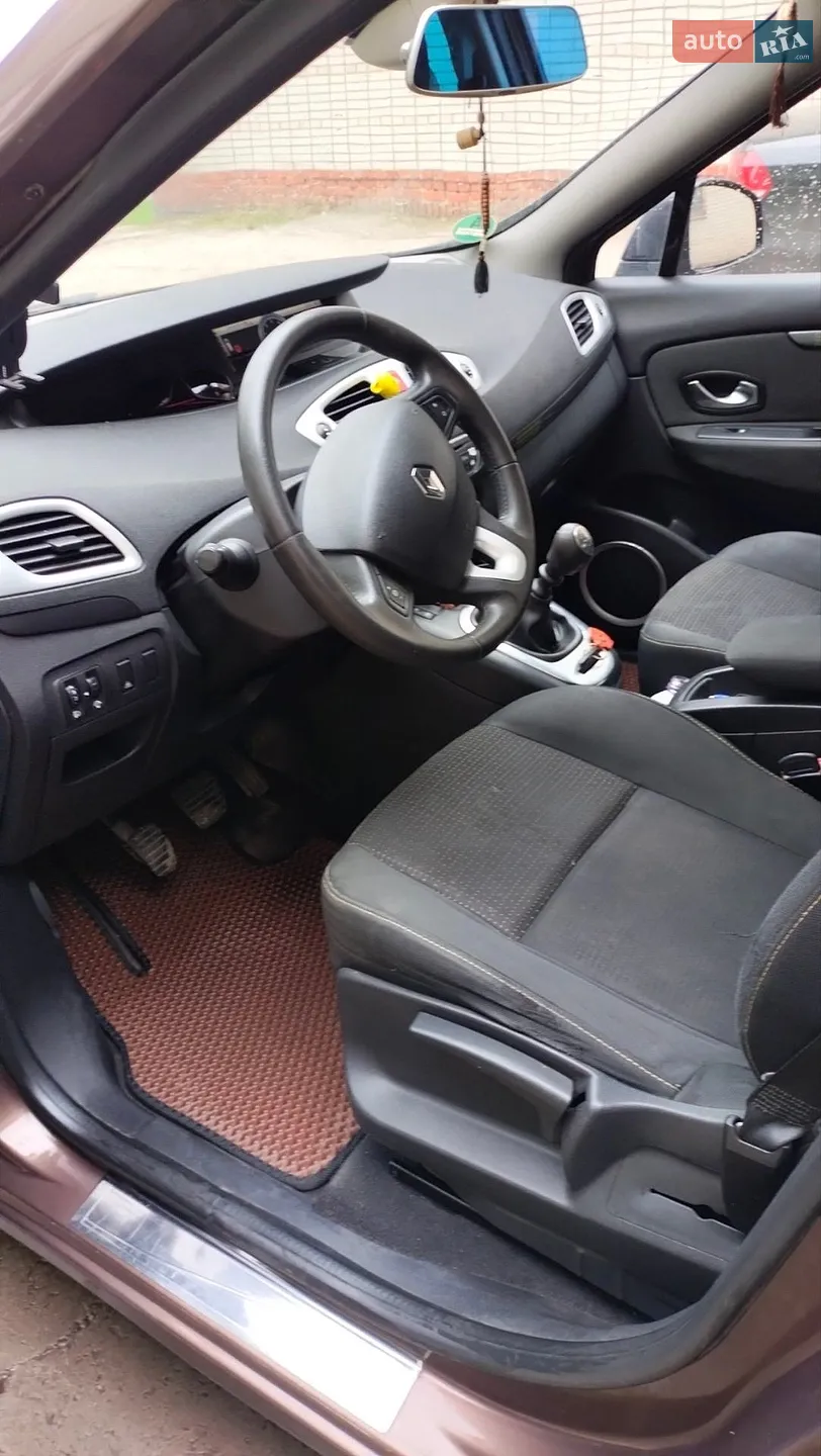 2010 Renault Scenic - мініатюра 3