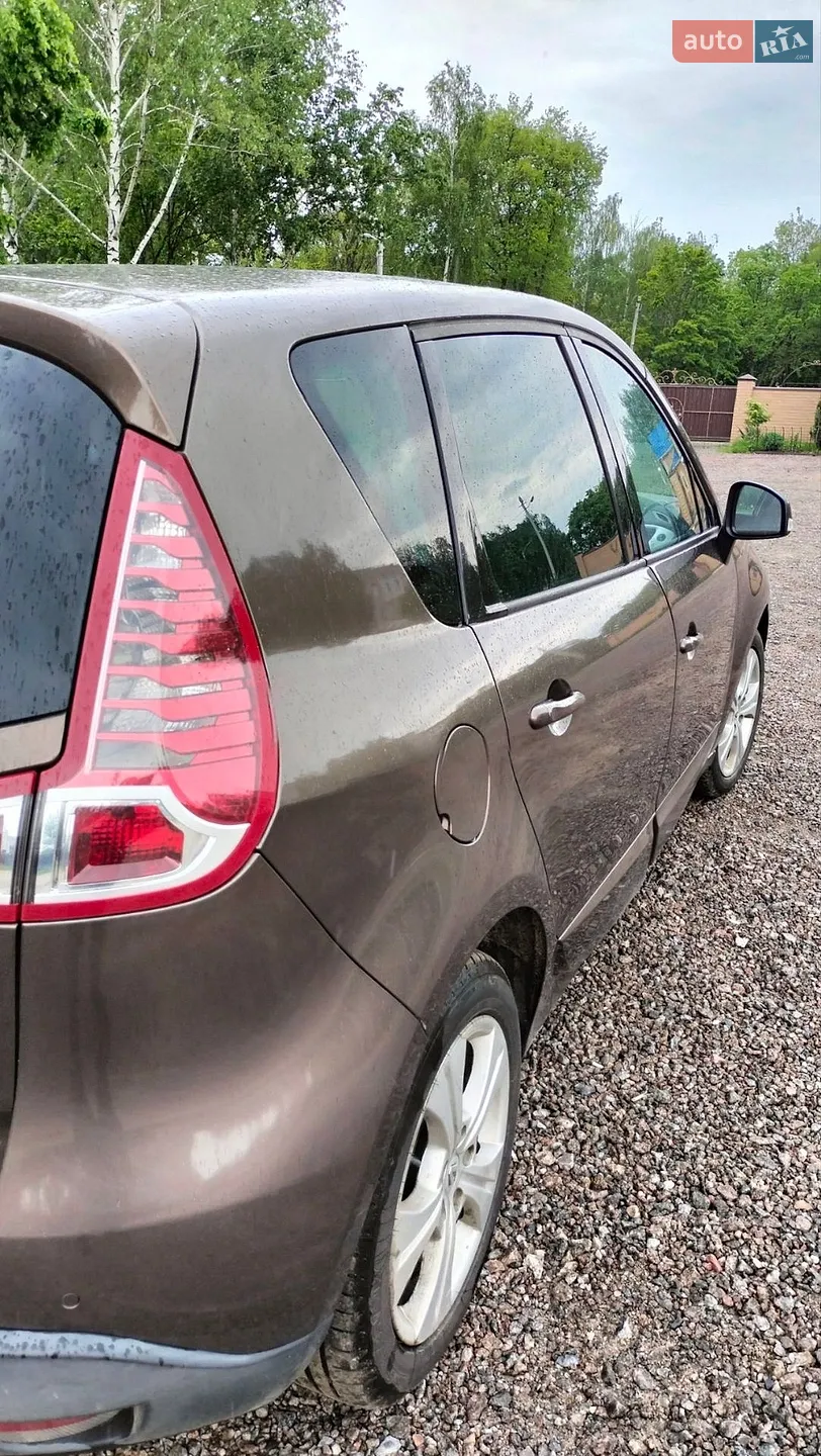 2010 Renault Scenic - мініатюра 10