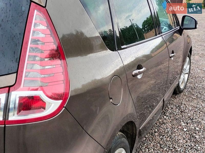 Мінівен Renault Scenic 2010 в Сумах