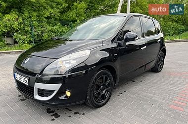 Минивэн Renault Scenic 2011 в Ровно
