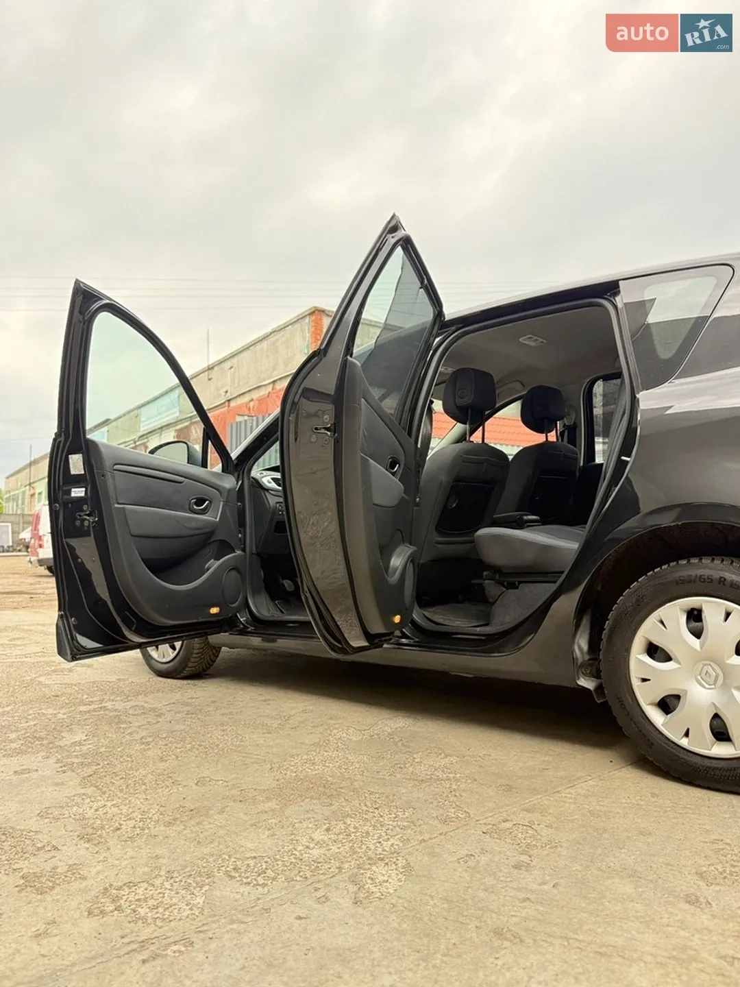 2010 Renault Scenic - мініатюра 10