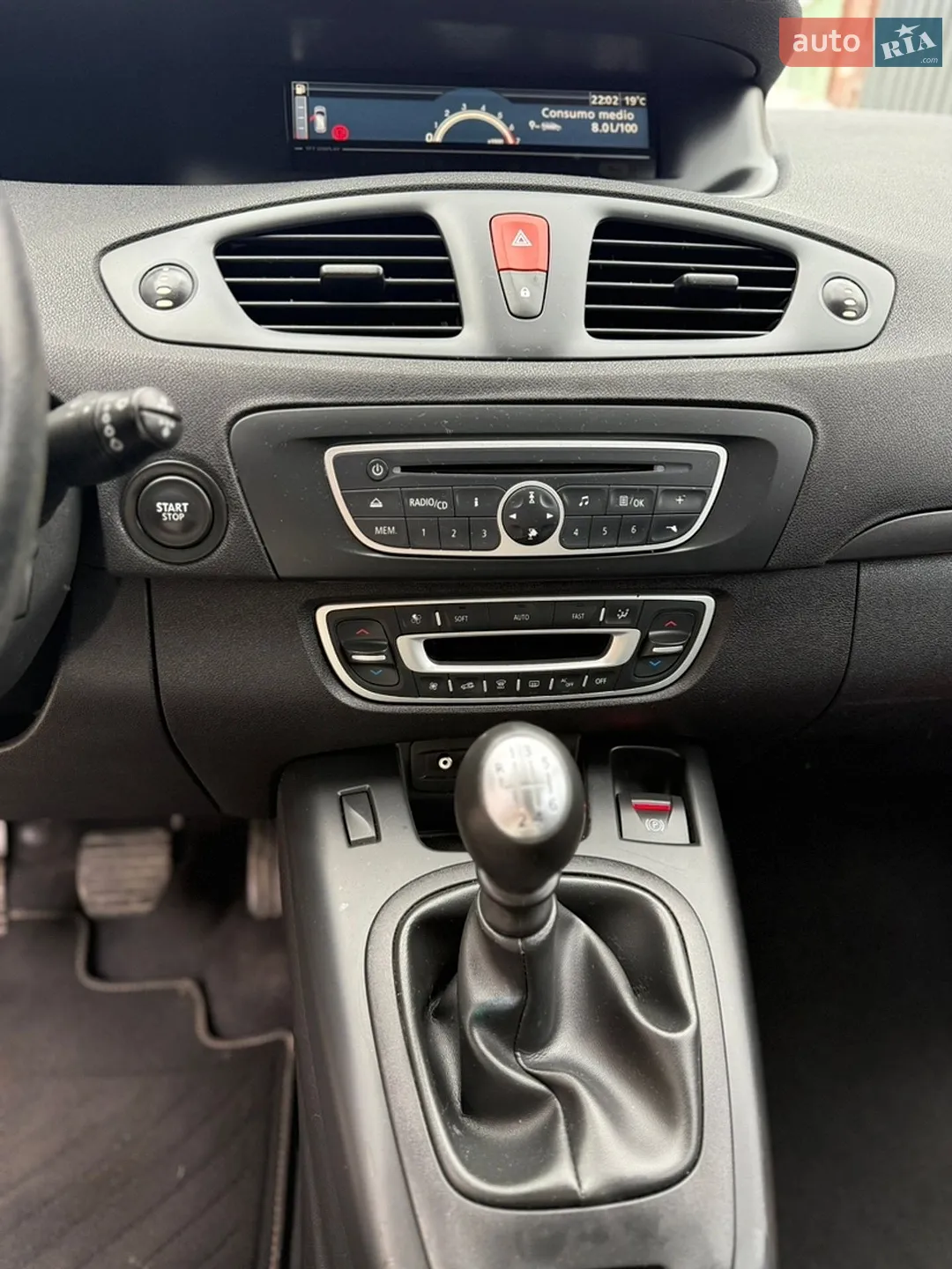 2010 Renault Scenic - мініатюра 15
