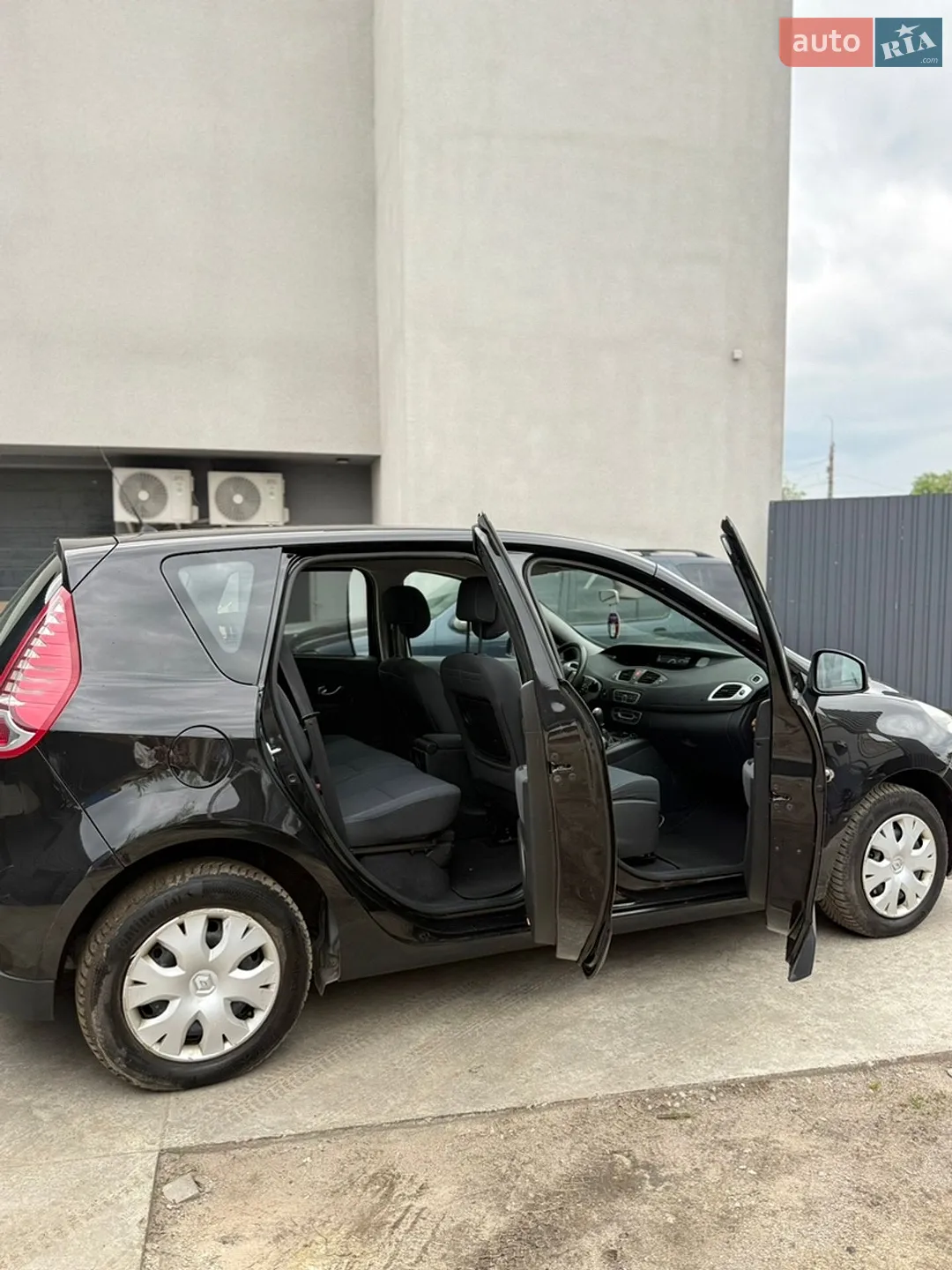 2010 Renault Scenic - мініатюра 23