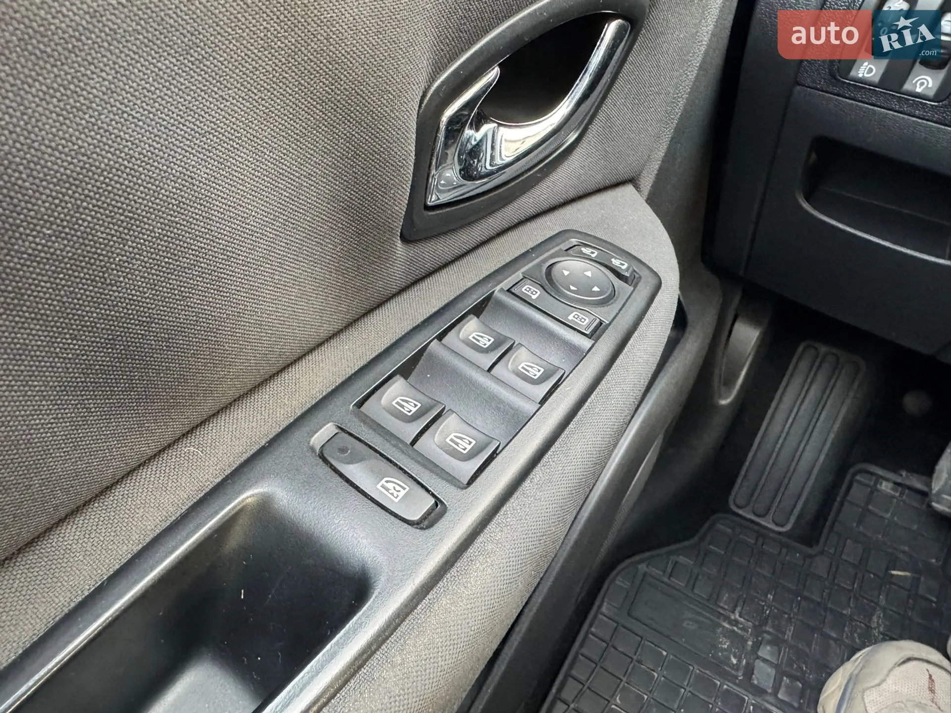 2012 Renault Scenic - мініатюра 37