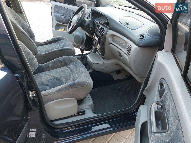Минивэн Renault Scenic 2000 в Каменец-Подольском
