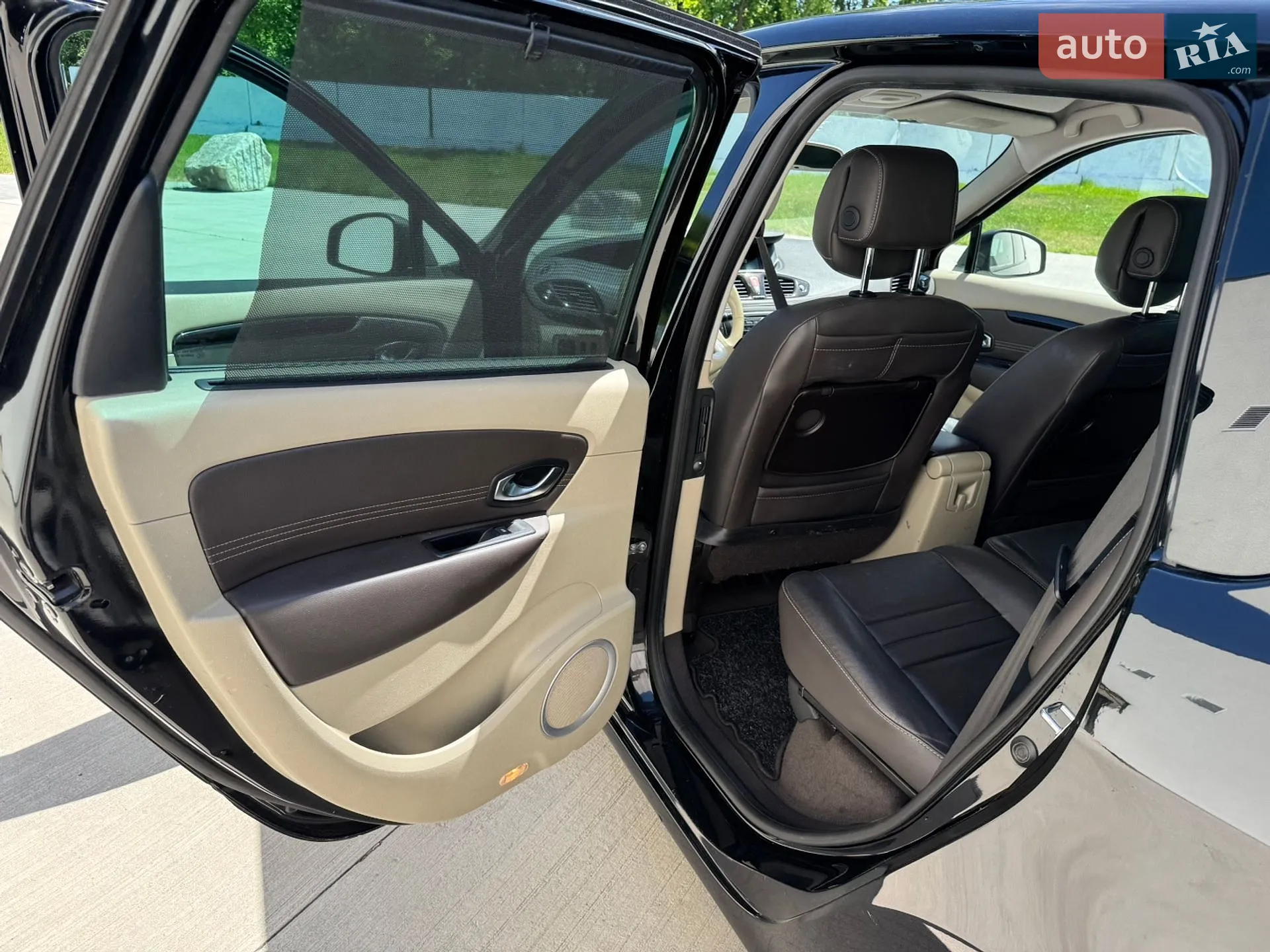 2011 Renault Scenic - мініатюра 32