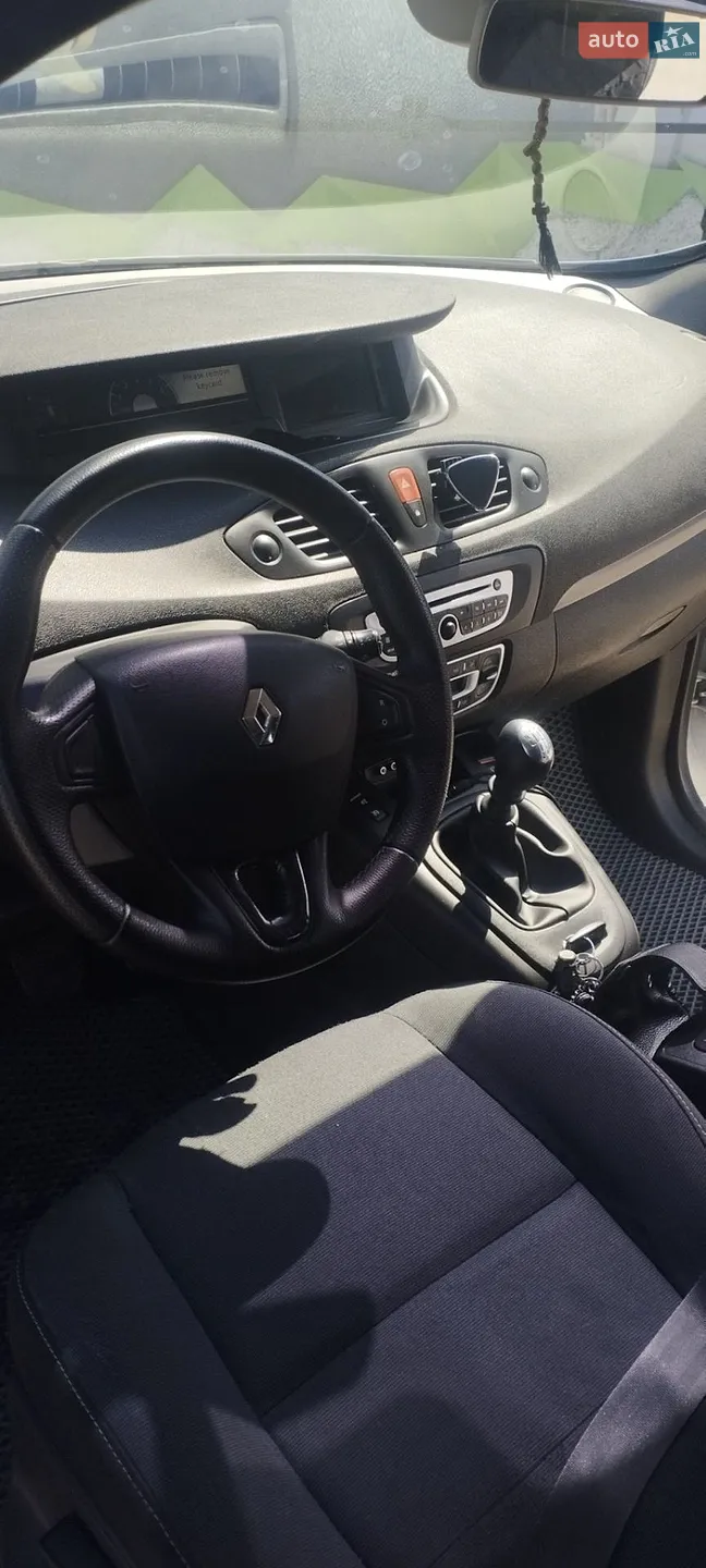 2010 Renault Scenic - мініатюра 12