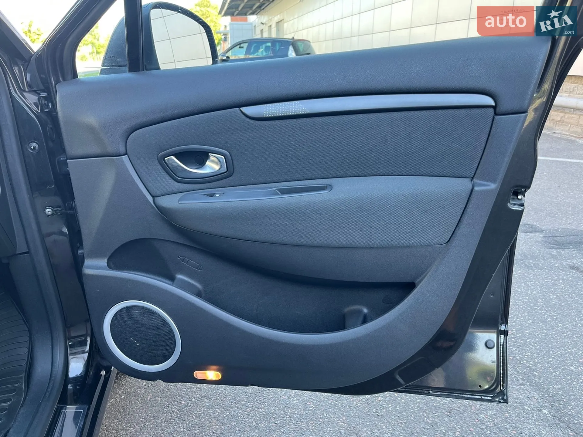 2010 Renault Scenic - мініатюра 39