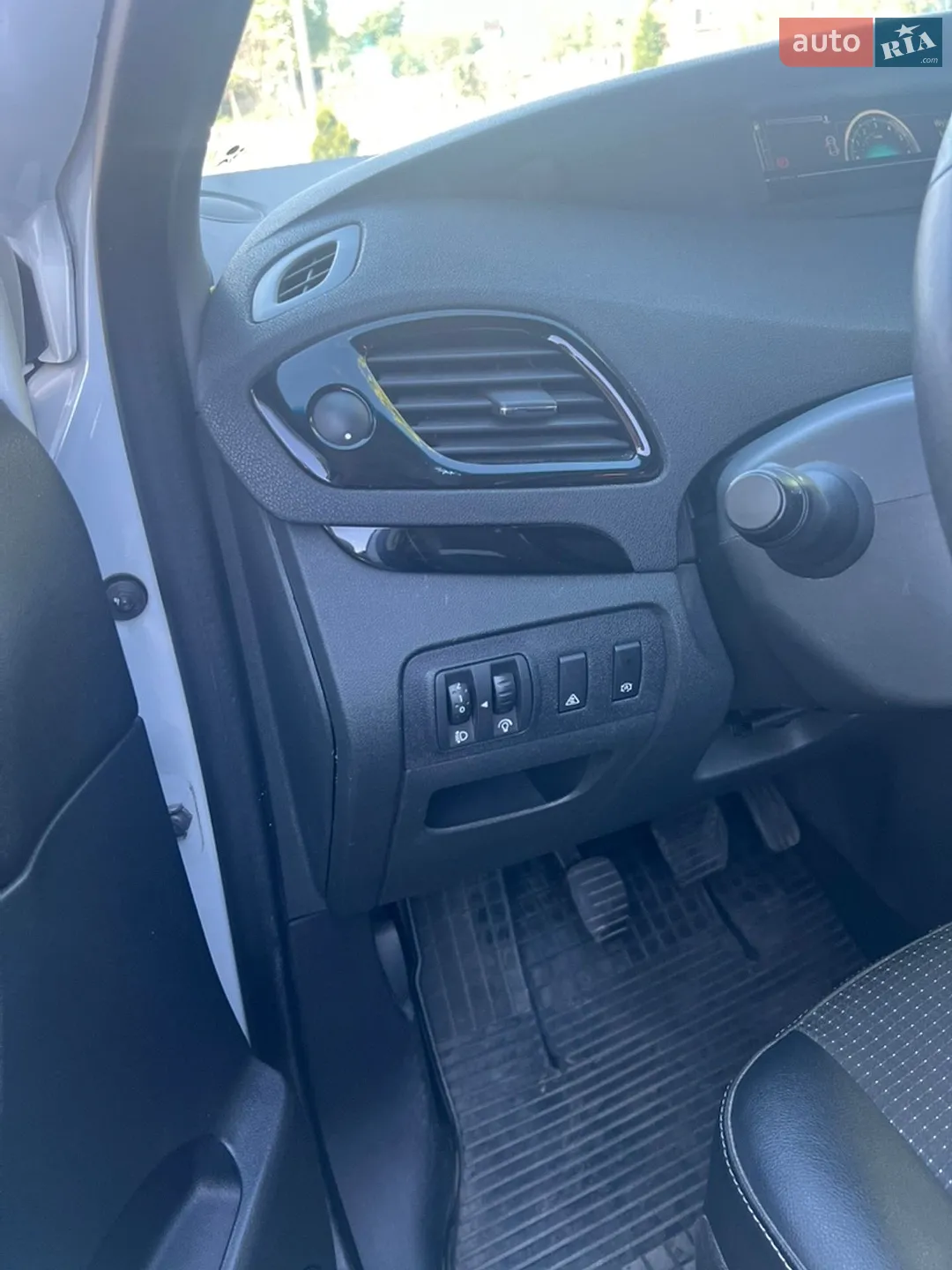 2012 Renault Scenic - мініатюра 11