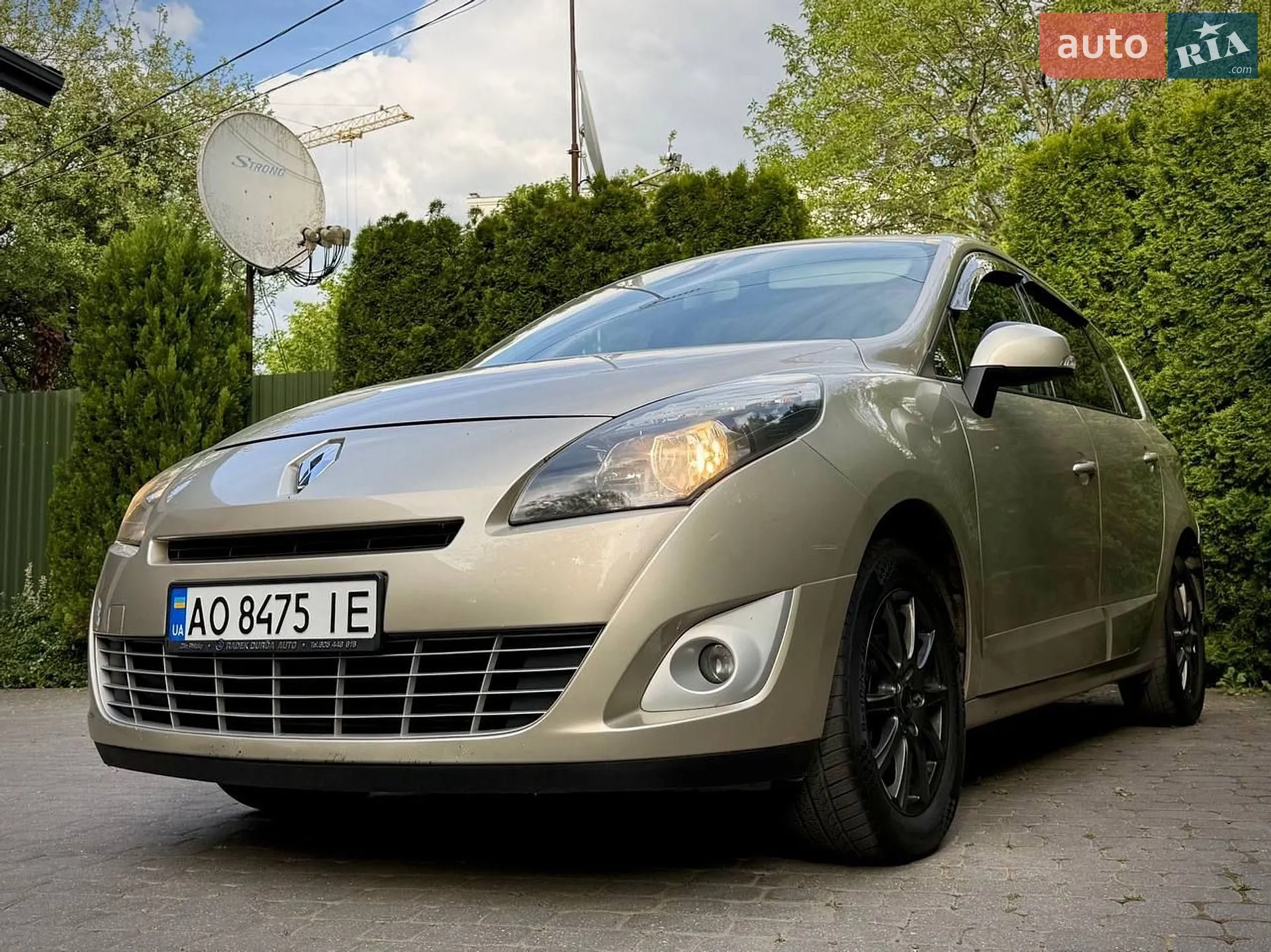 2010 Renault Scenic - мініатюра 9