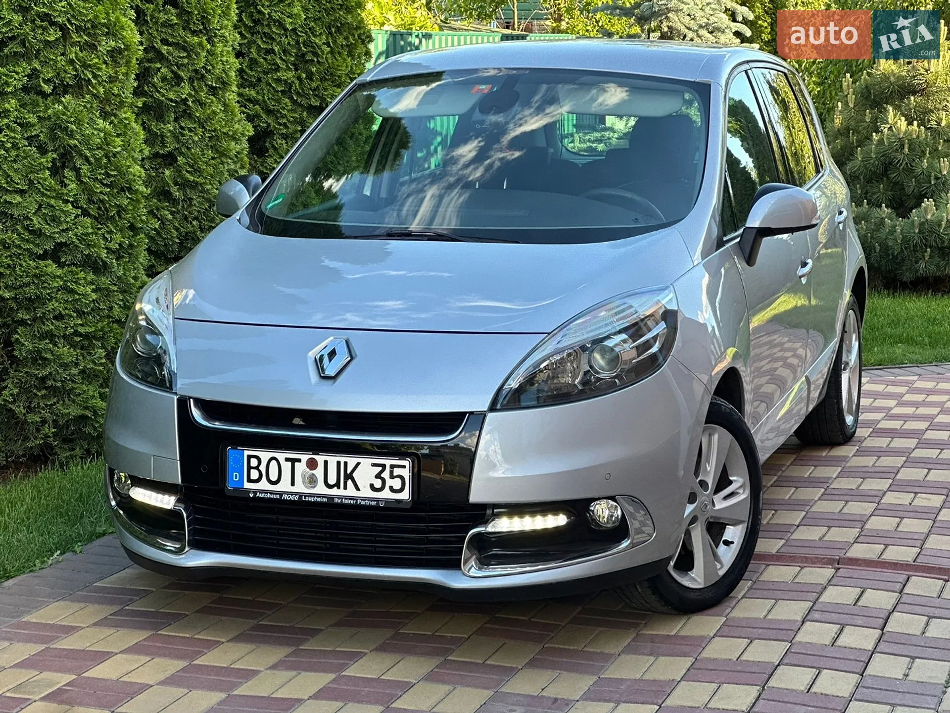 2012 Renault Scenic - фото 1