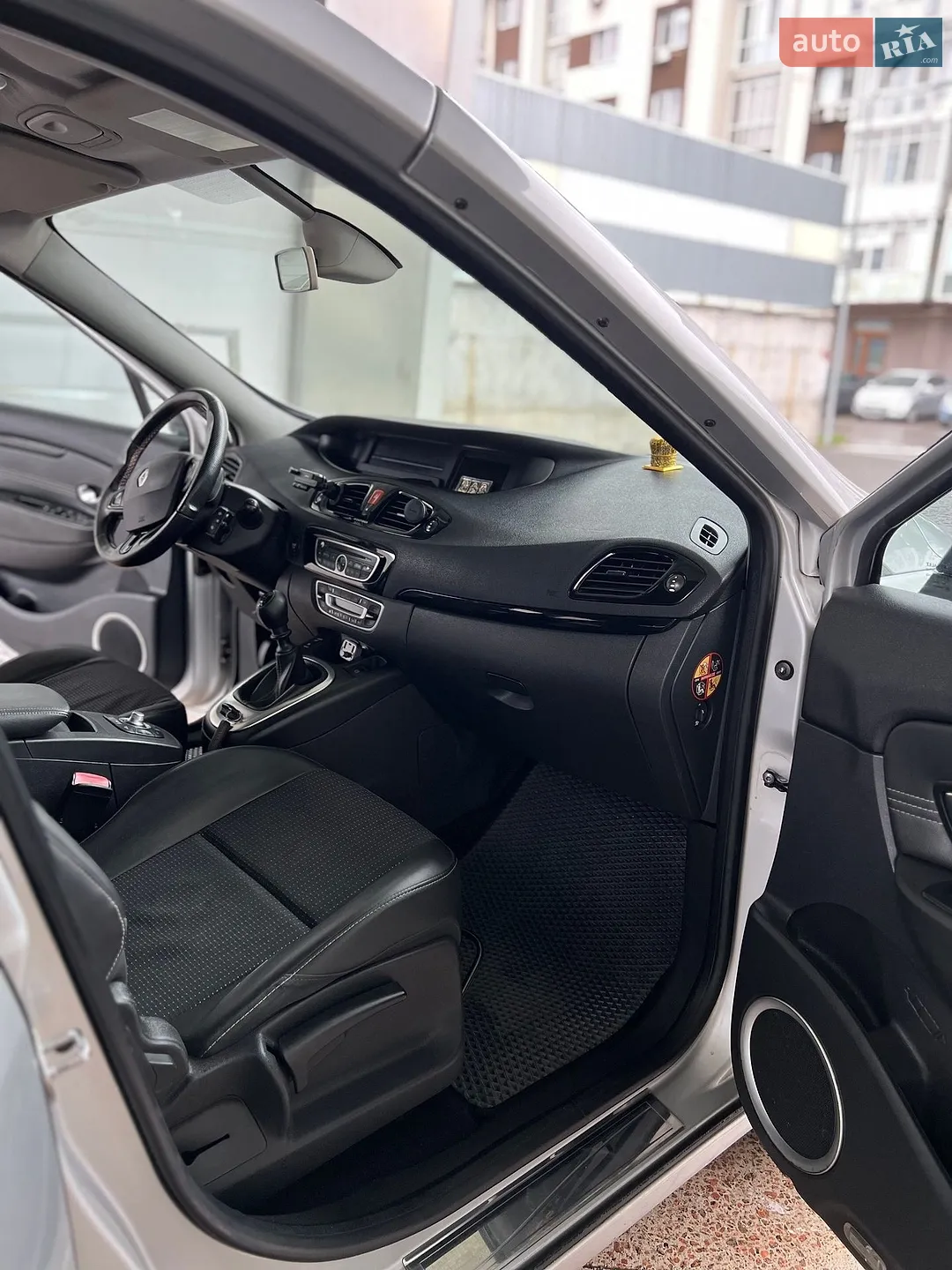 2011 Renault Scenic - мініатюра 41