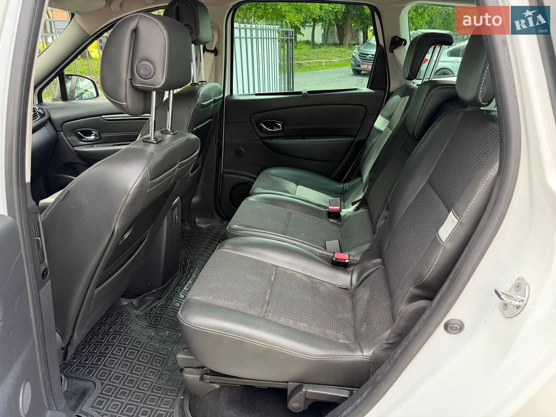 2013 Renault Scenic - мініатюра 23
