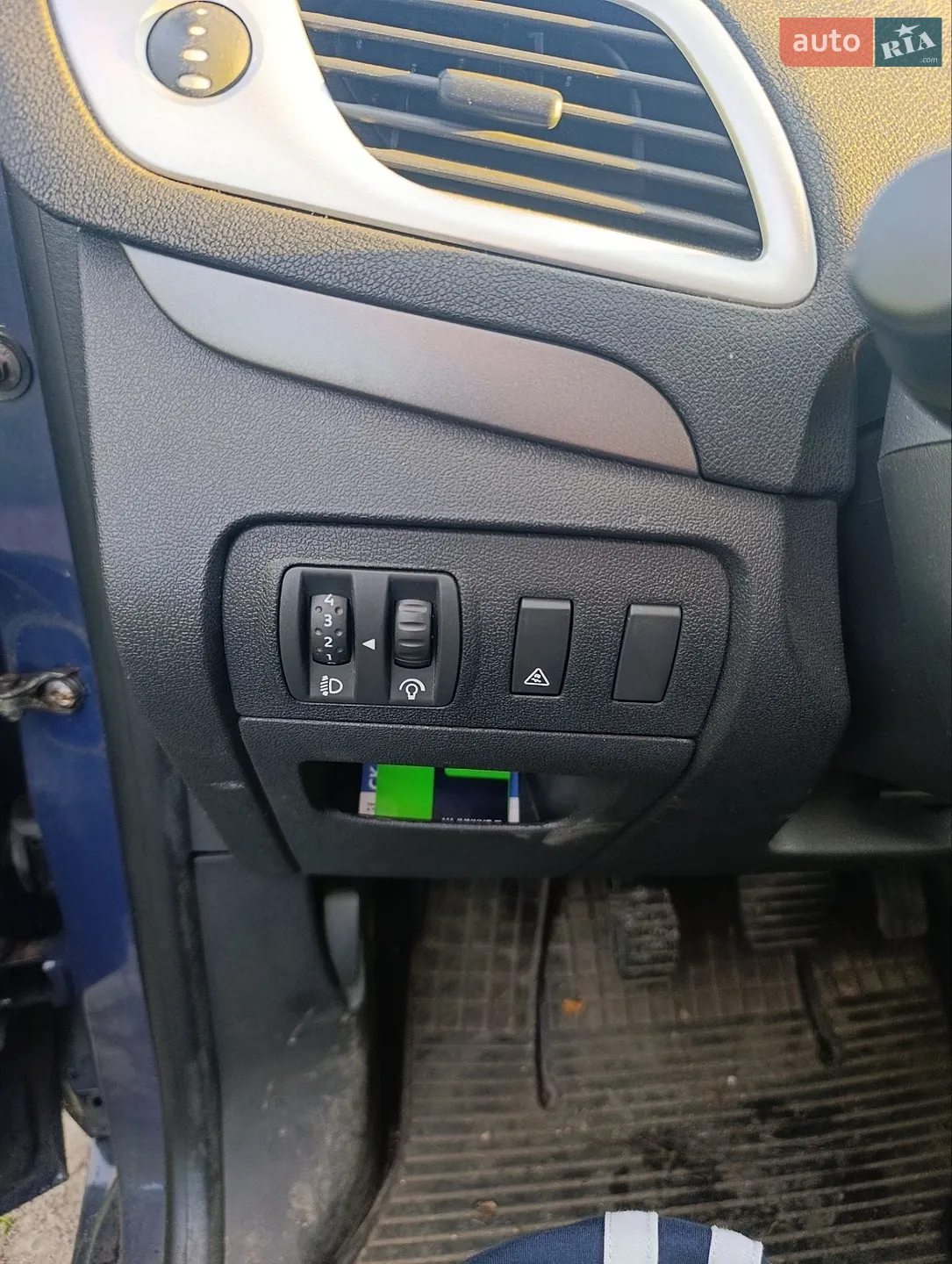 2010 Renault Scenic - мініатюра 8