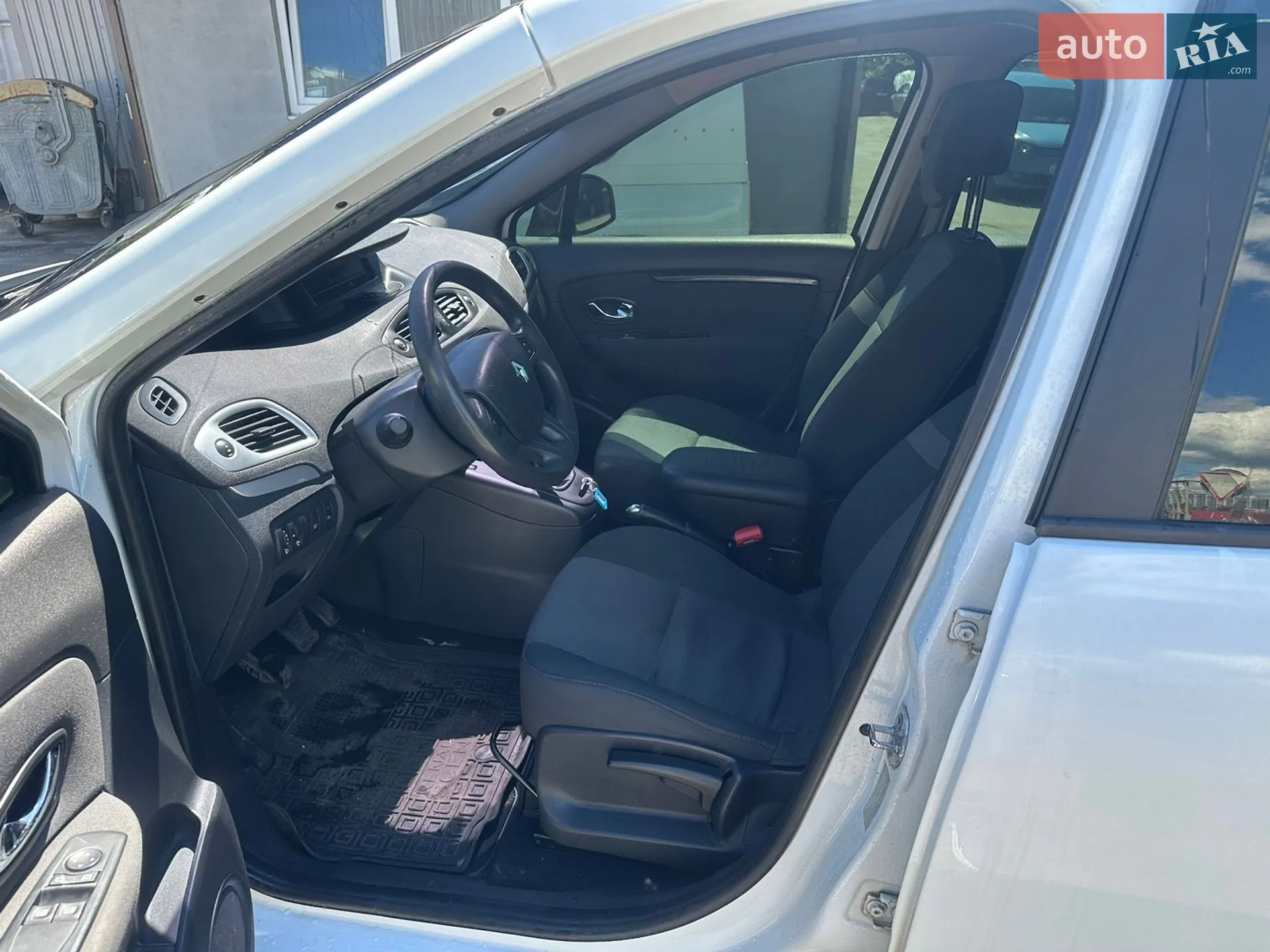 2017 Renault Scenic - мініатюра 4