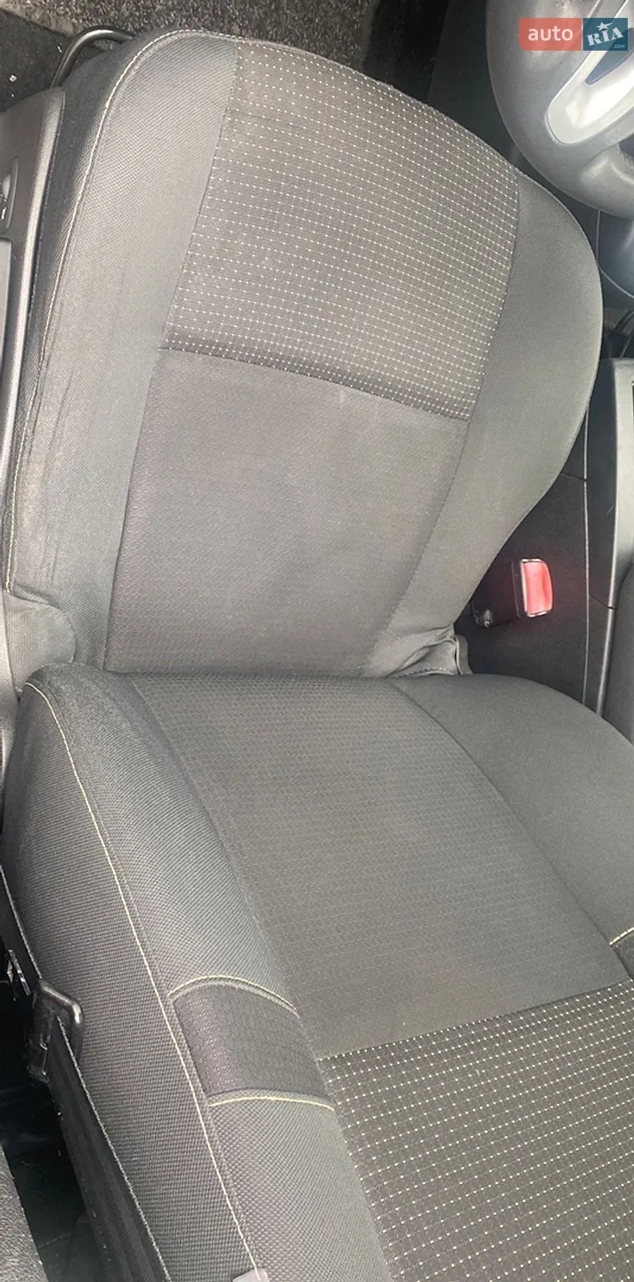 2010 Renault Scenic - мініатюра 19