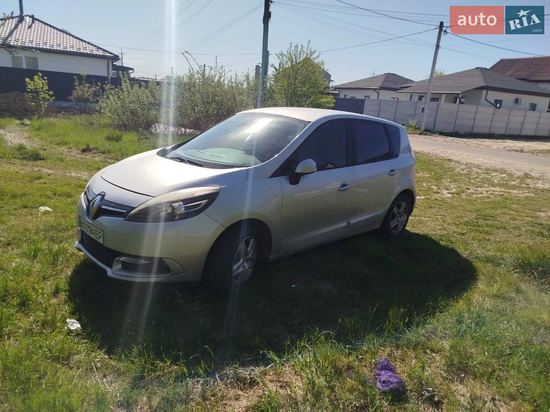 2014 Renault Scenic - мініатюра 2