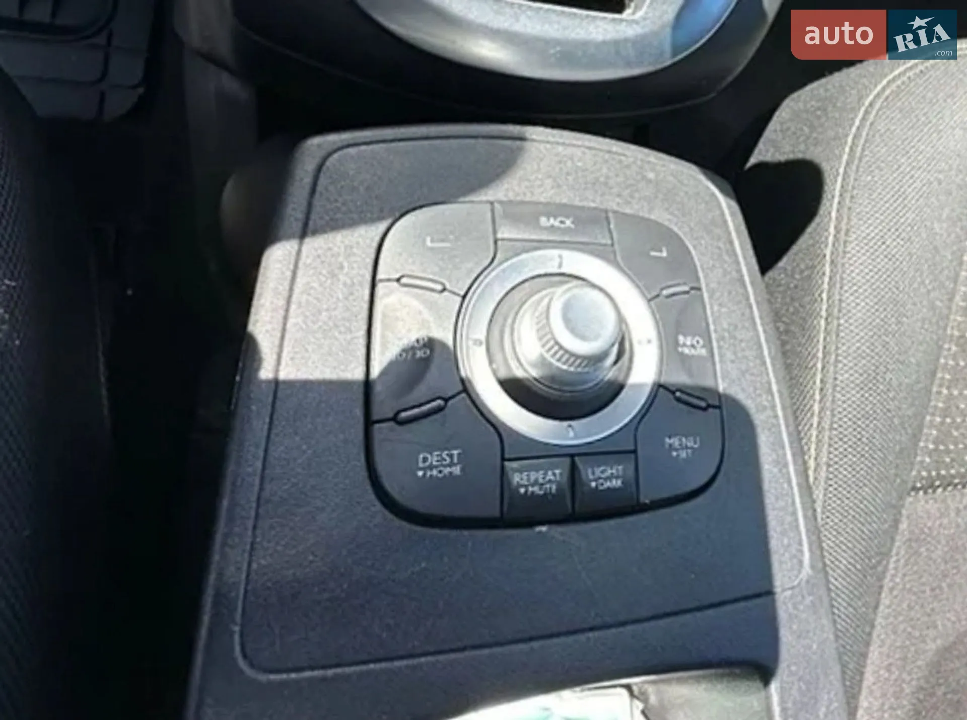 2010 Renault Scenic - мініатюра 16