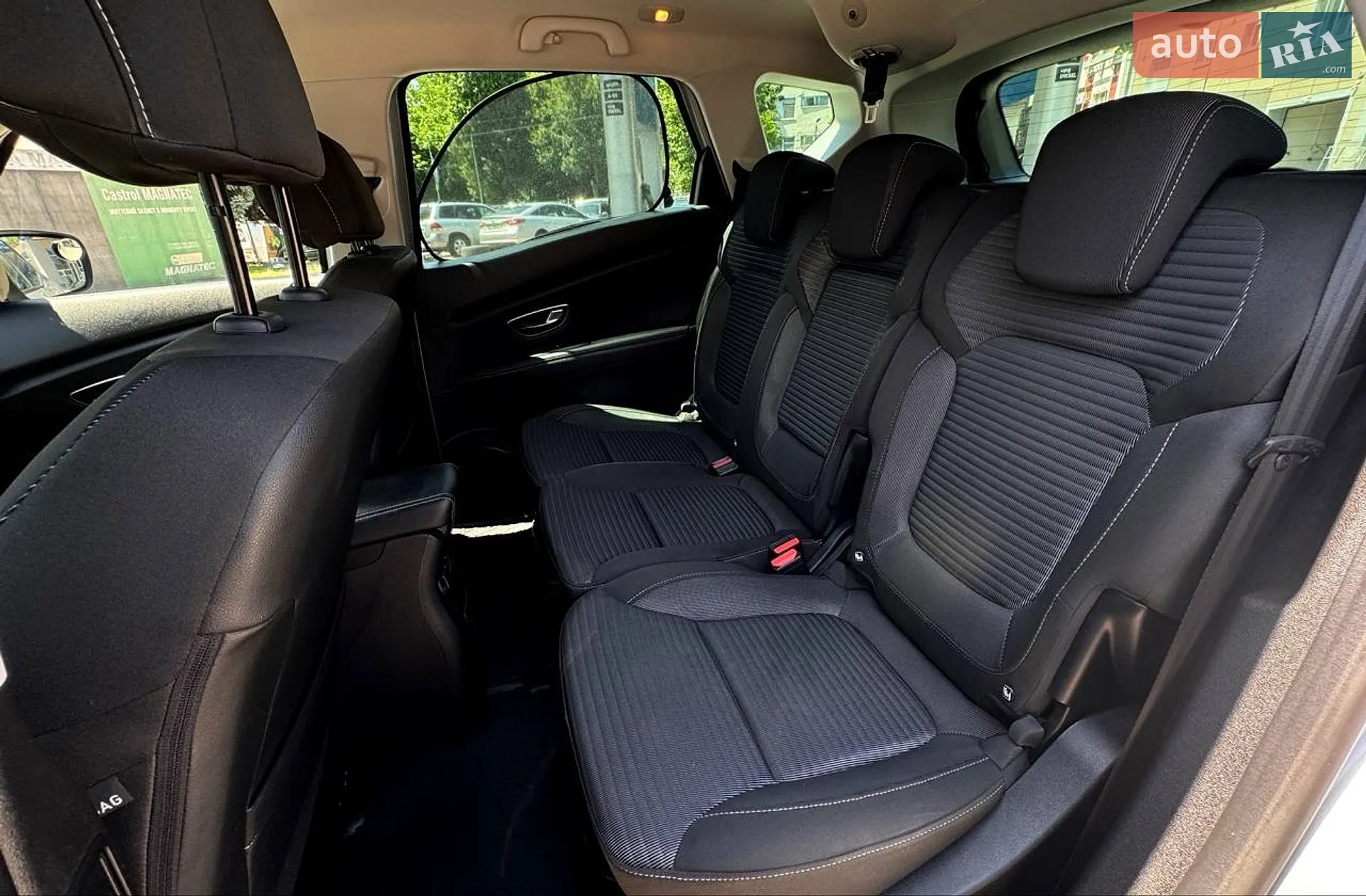 2018 Renault Scenic - мініатюра 21