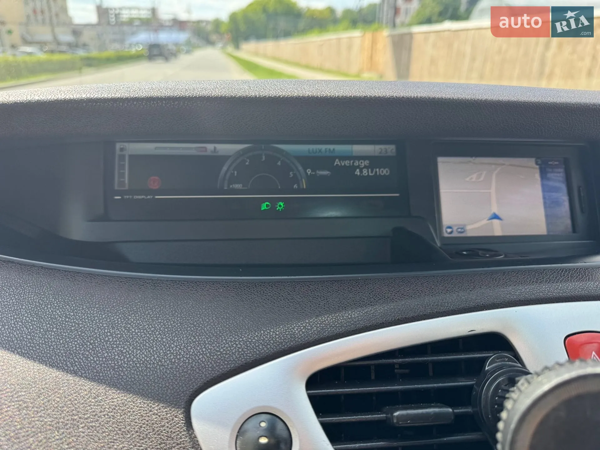 2010 Renault Scenic - мініатюра 14