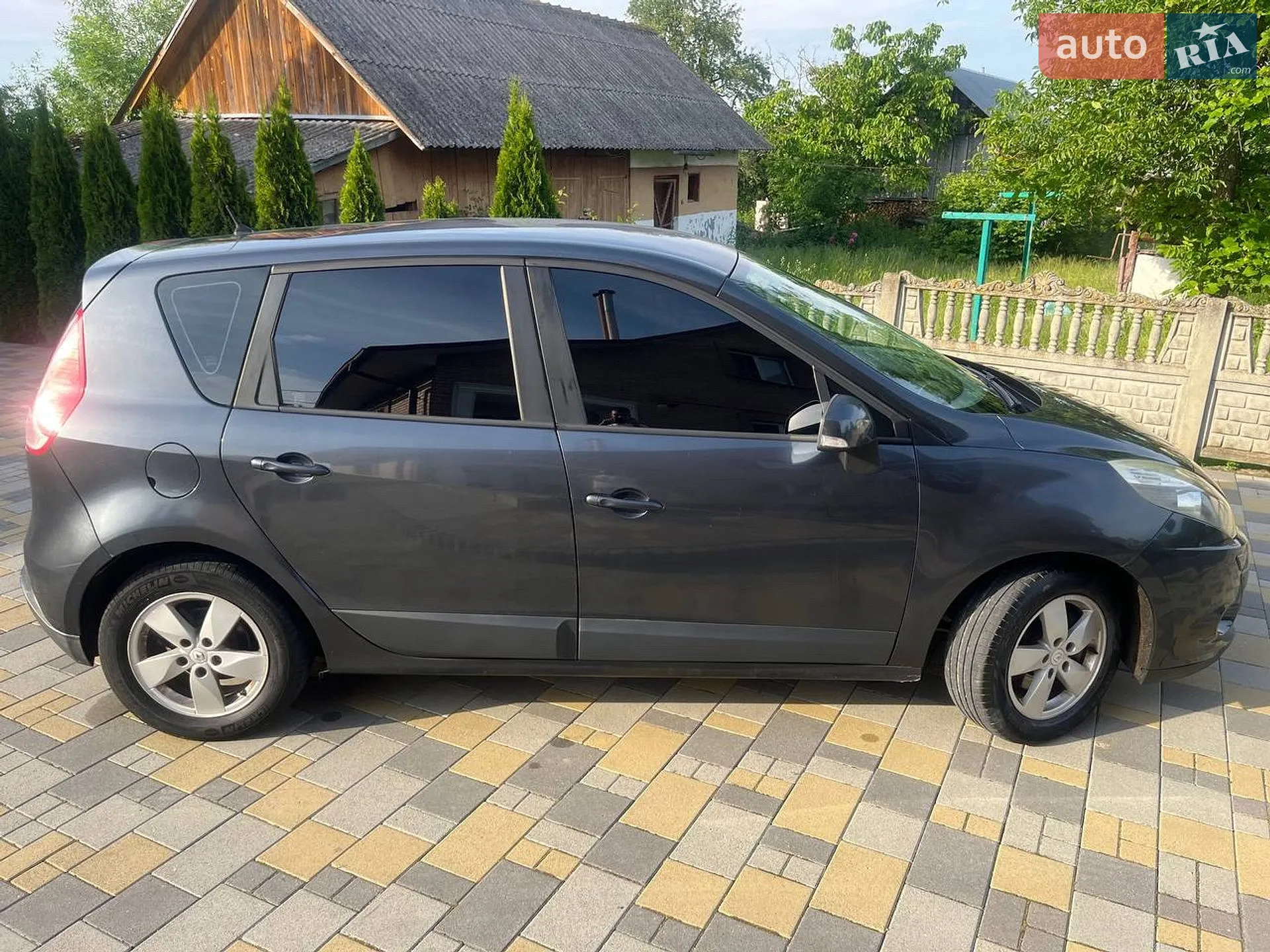 2010 Renault Scenic - мініатюра 3