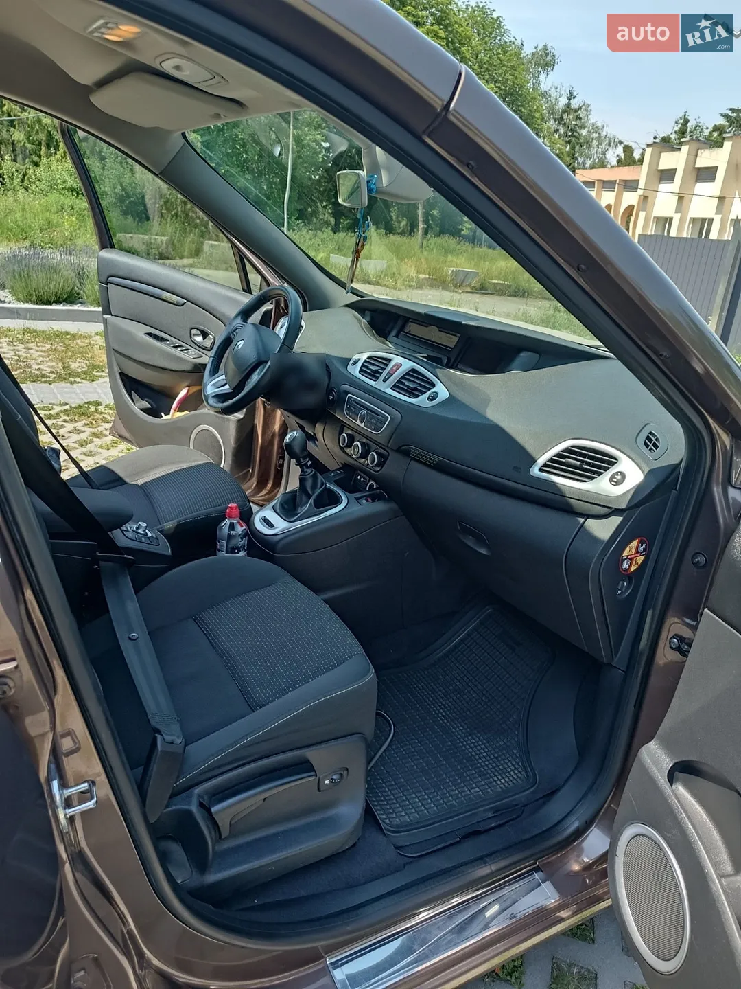 2010 Renault Scenic - мініатюра 21