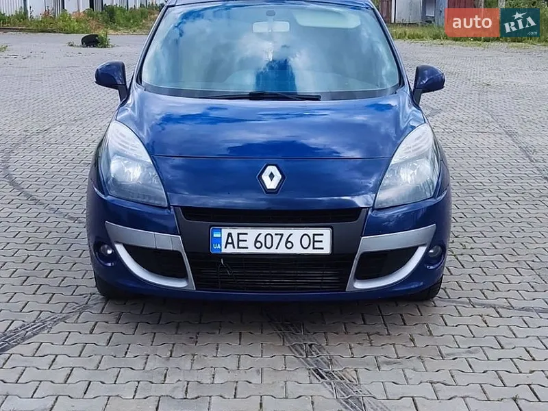 Renault Scenic 2011