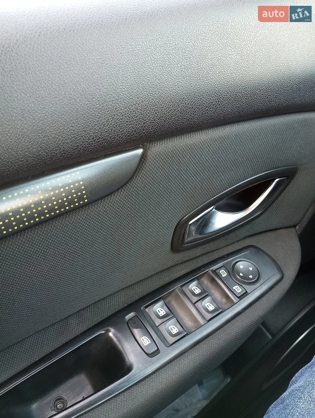 2010 Renault Scenic - мініатюра 11