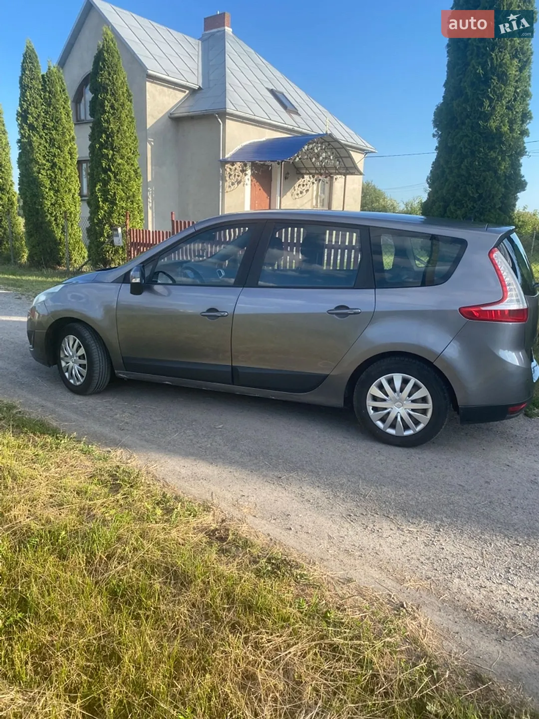 2010 Renault Scenic - мініатюра 16