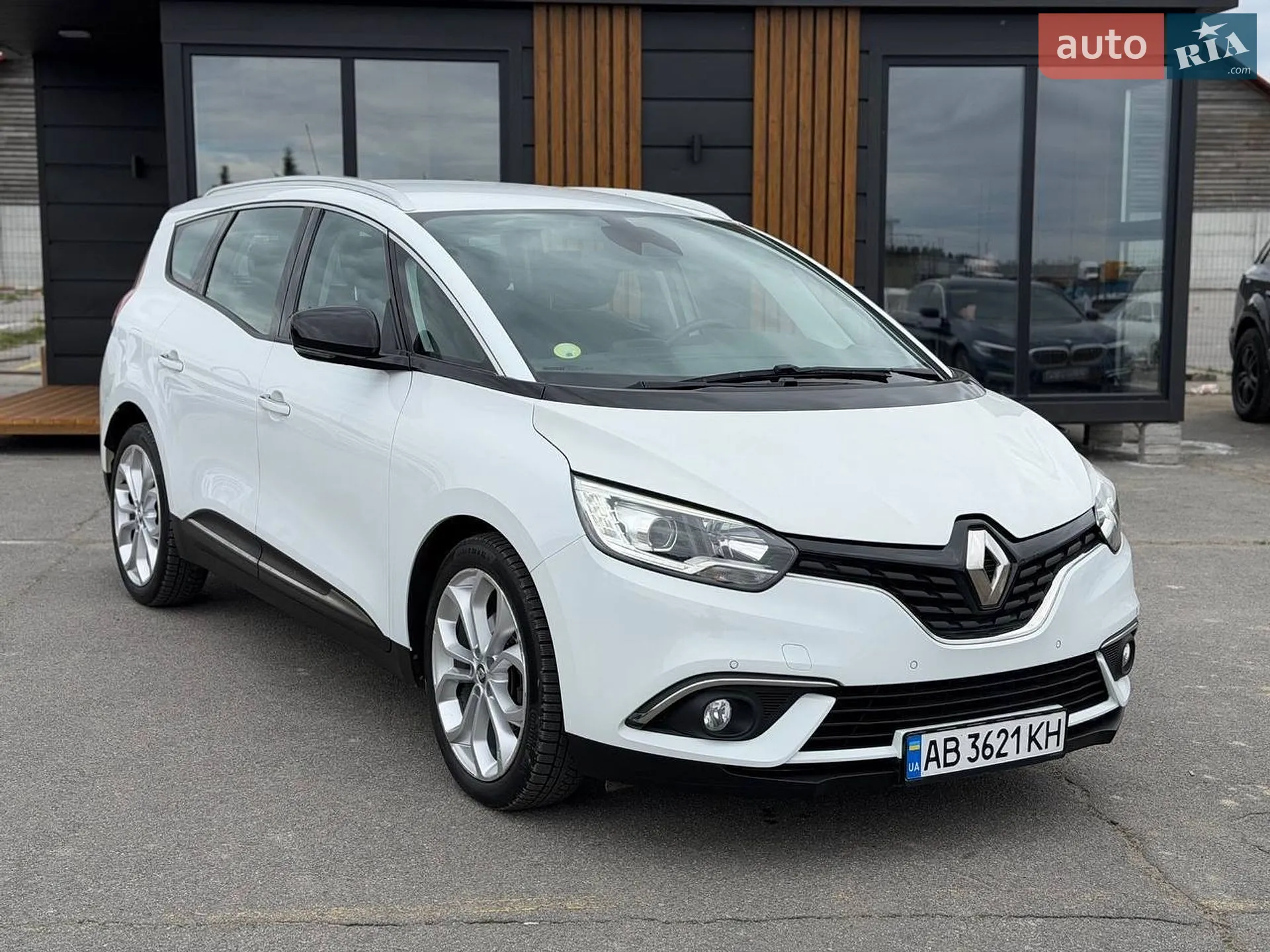 2017 Renault Scenic - фото 1