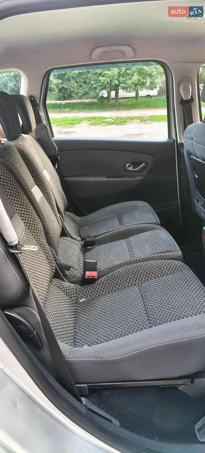 2011 Renault Scenic - мініатюра 17