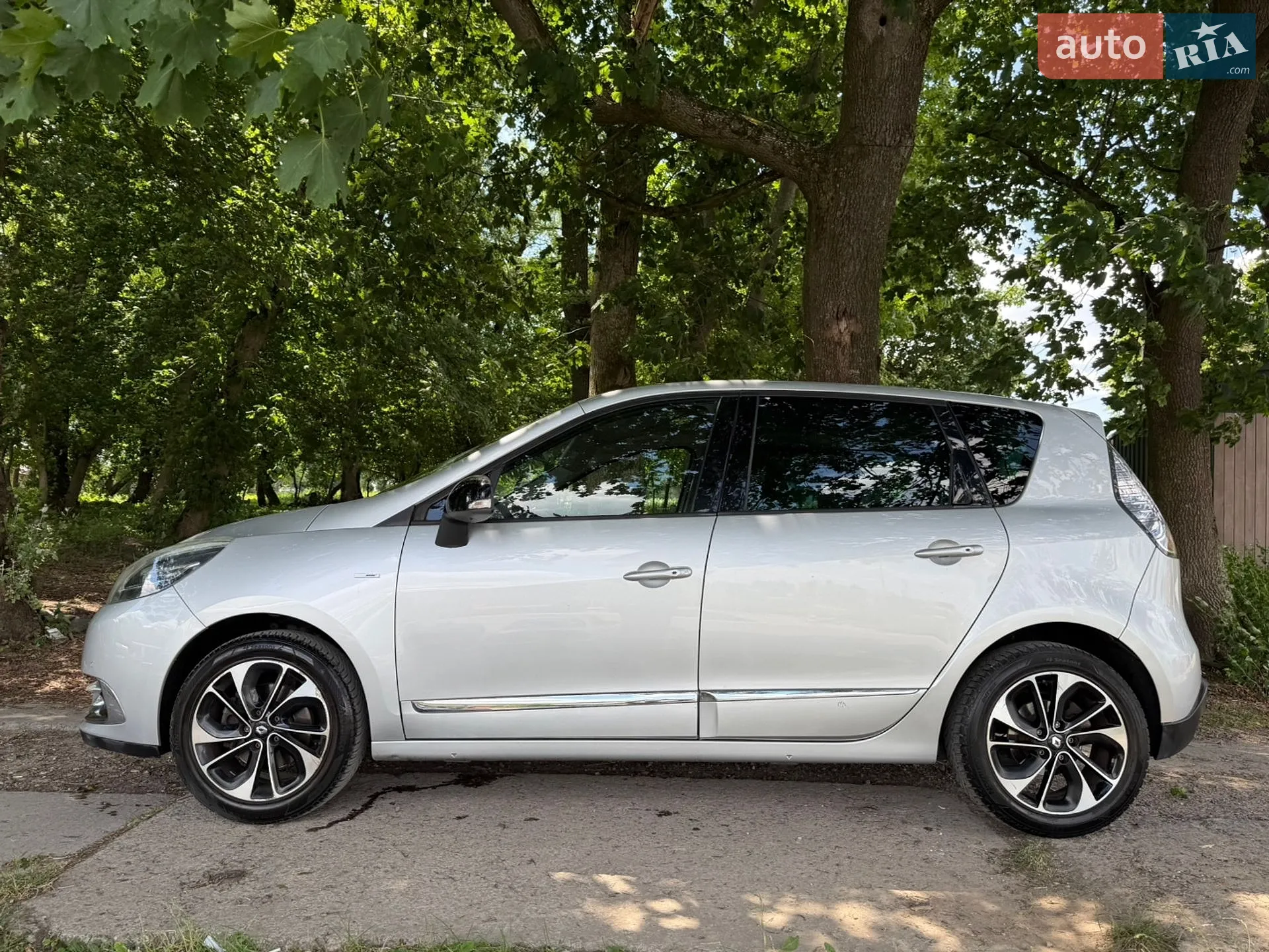 2015 Renault Scenic - мініатюра 14